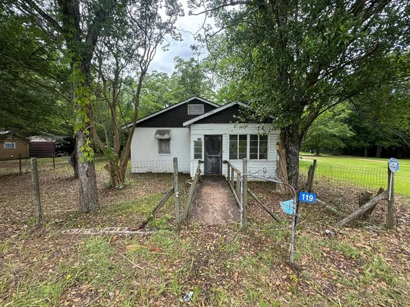 119 Sawyer Ln, Fitzgerald, GA 31750