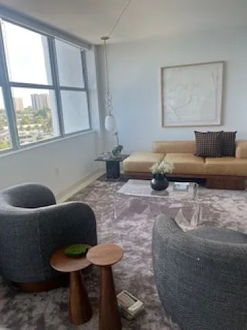 1 bed, 1100 sqft, $3,100 — Photo 4