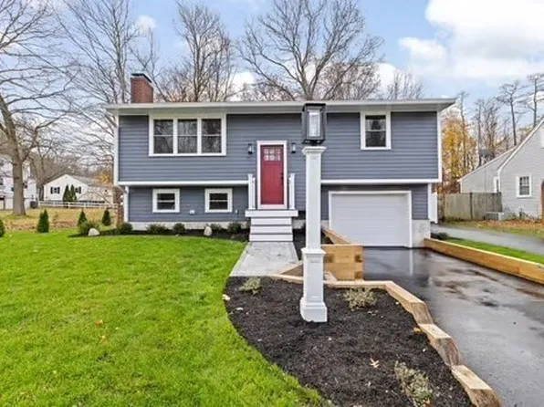 35 Dana St, Whitman, MA 02382