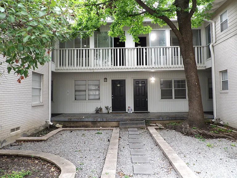 4311 Cole Ave #109 — Photo 2