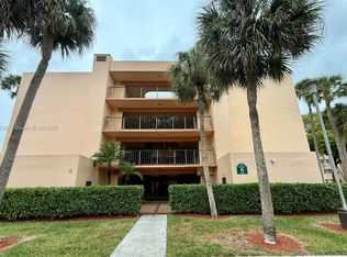 8700 SW 133rd Avenue Rd APT 318, Miami, FL 33183