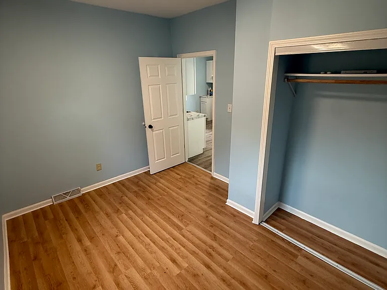 963 Lane St — Photo 8