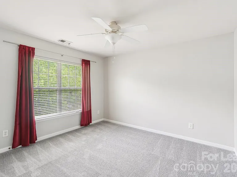 14417 Laurel Tree Ln — Photo 28