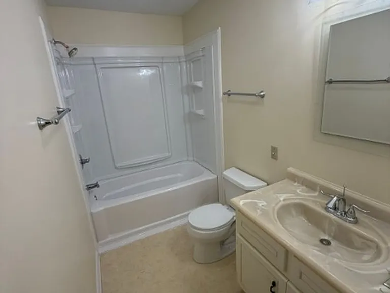 207 E Church St — Photo 21