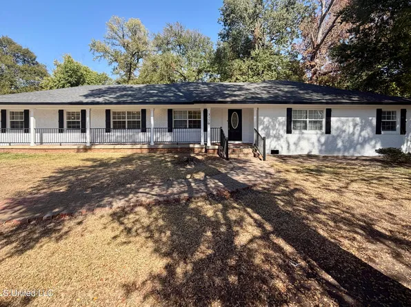 3570 Sherwood Dr, Greenville, MS 38703