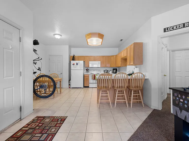 504 N Seven Peaks Blvd #306 — Photo 6
