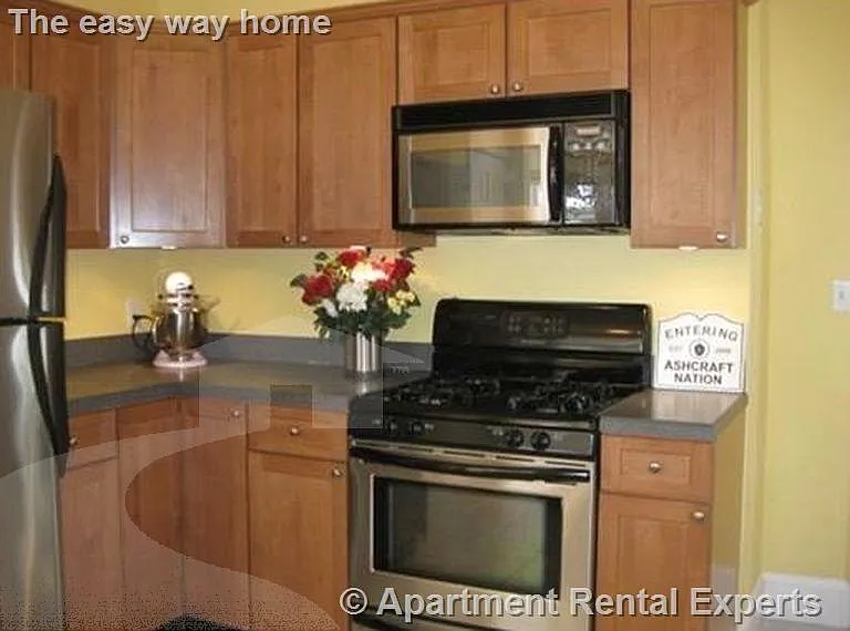 16 Aberdeen Rd — Photo 4