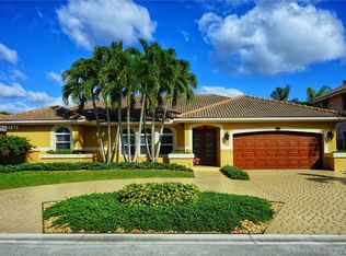5437 NW 60th Dr, Coral Springs, FL 33067