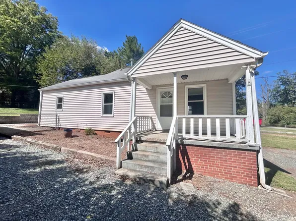 208 Lang St, Haw River, NC 27258