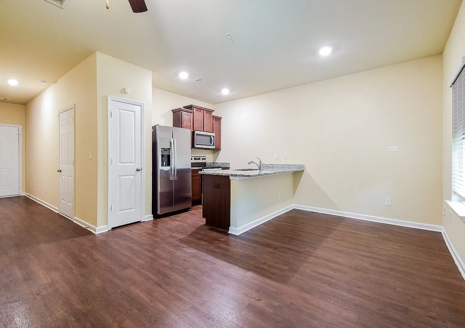 3 bed, 1198 sqft, $2,068 — Photo 1