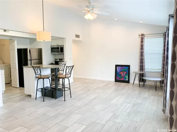 2601 SW Archer Rd APT 351, Gainesville, FL 32608