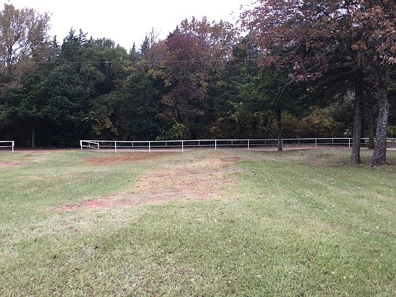4th image of 166 Sharon Ln