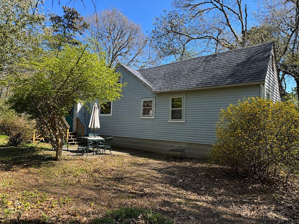 2nd image of 199 Telegraph Road