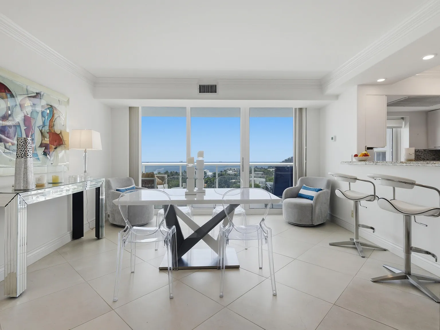 Embassy Tower Ii Inc Condo — Photo 4
