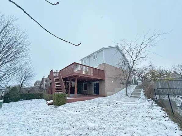 498 Bankside Dr, Kitchener, ON N2N 3J3