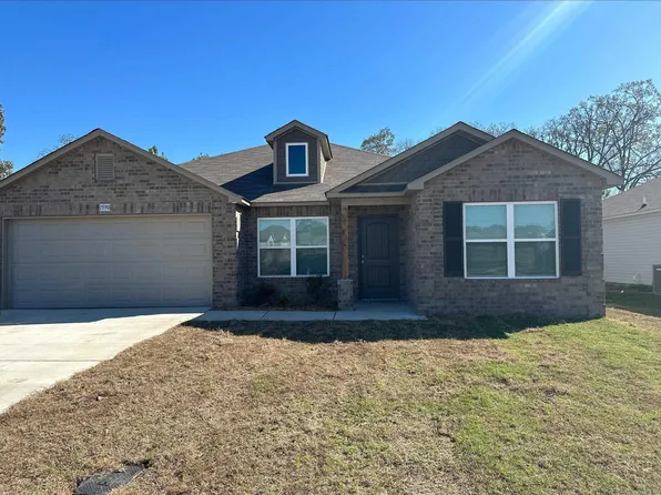 1590 Carillon Ln, Conway, AR 72034