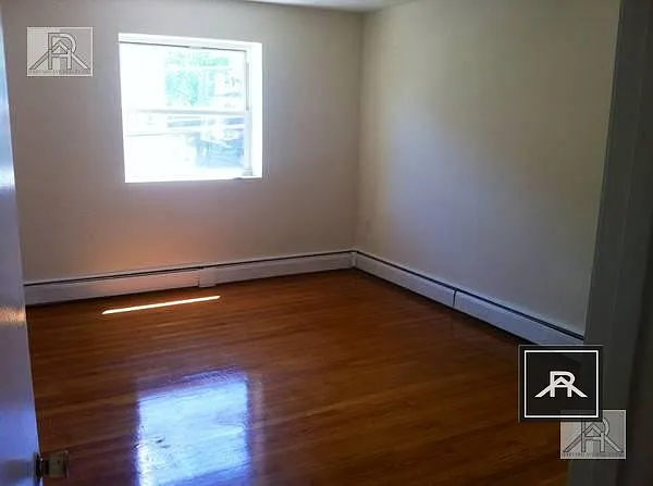 36 Gardner St #4 — Photo 8