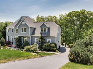 23 Blackthorn Rd, Shrewsbury, MA 01545