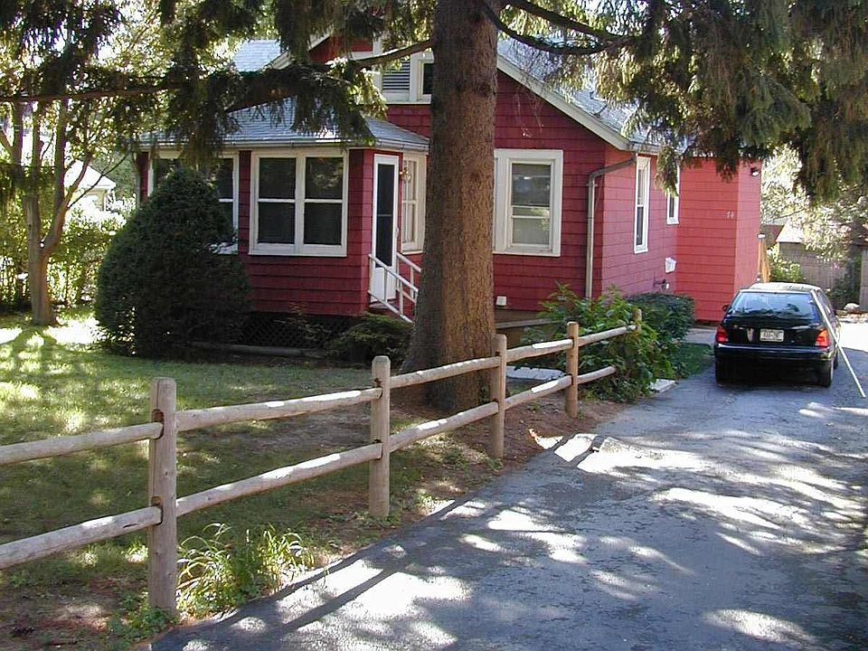 house extends backward