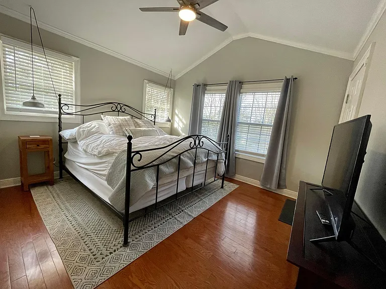 1311 Pickens Ave — Photo 22