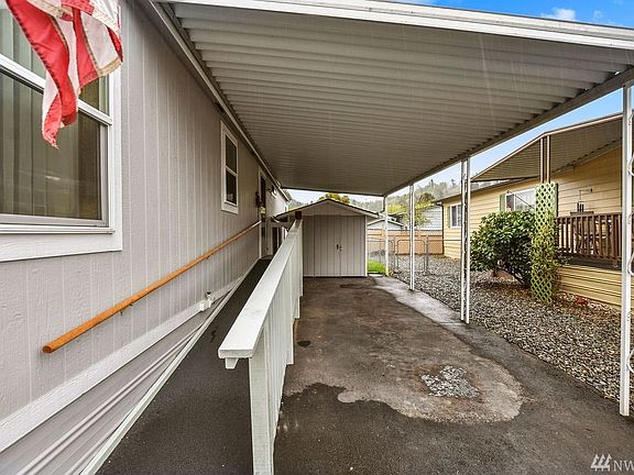 4th image of 2440 Nightingale Ln