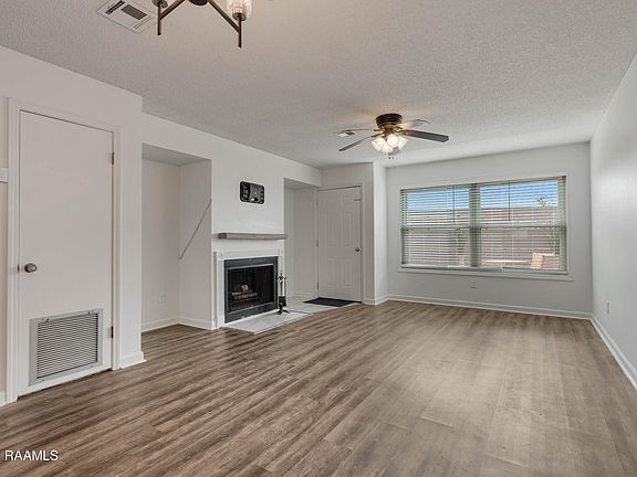 2nd image of 210 Long Plantation Blvd APT A