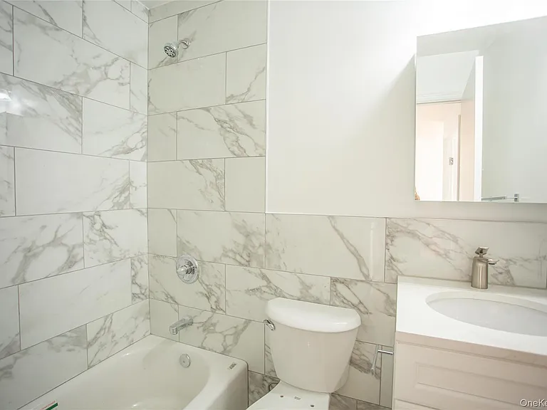 10 Franklin Blvd #203 — Photo 10