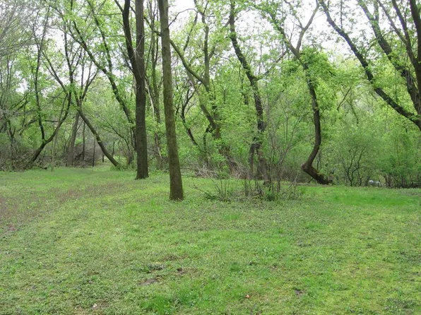10th Pl NE, Austin, MN 55912