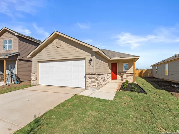 1749 Gwen Grove, San Antonio, TX 78221