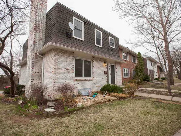 415 Timberwick Pl, Manhattan, KS 66503