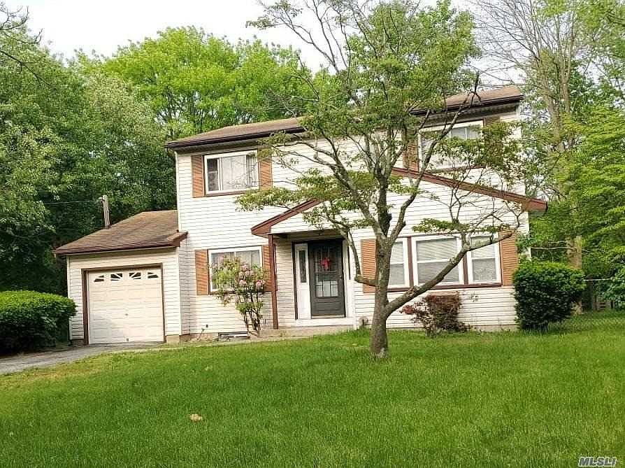 2nd image of 953 Bellmore Ave