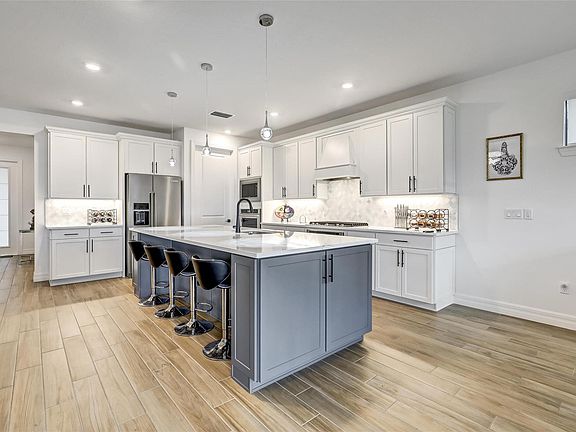 3rd image of 4536 Cumberland Terrace