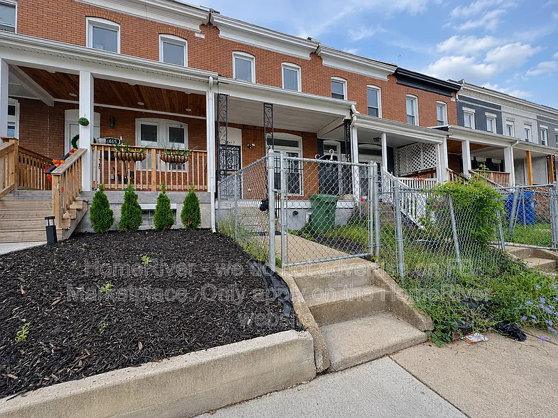 2 bed, 1.5 bath, 1219 sqft, $1,875 — Photo 2