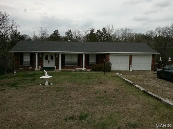 1559 Berry Dairy Rd, De Soto, MO 63020