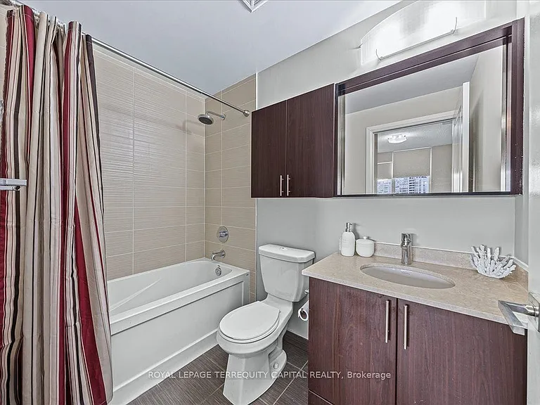 85 N Park Rd #505 — Photo 16
