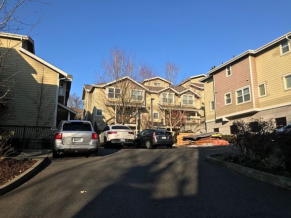 3rd image of 7322 Rainier Ave S Unit 201