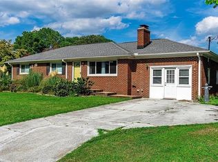 1129 Valmire Dr, Chesapeake, VA 23320
