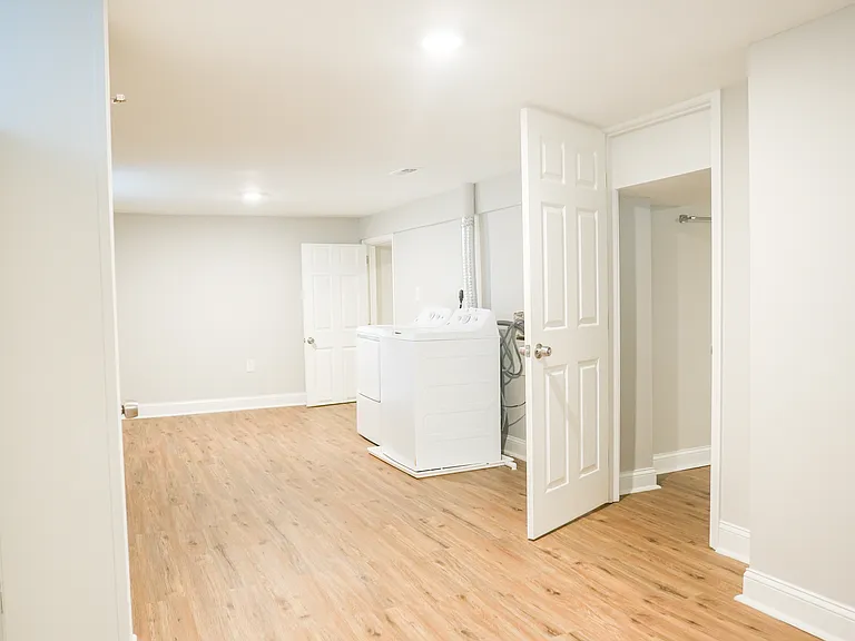 2205 Southern Ave — Photo 13