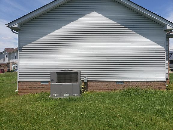 2nd image of 2414 McCalls Way