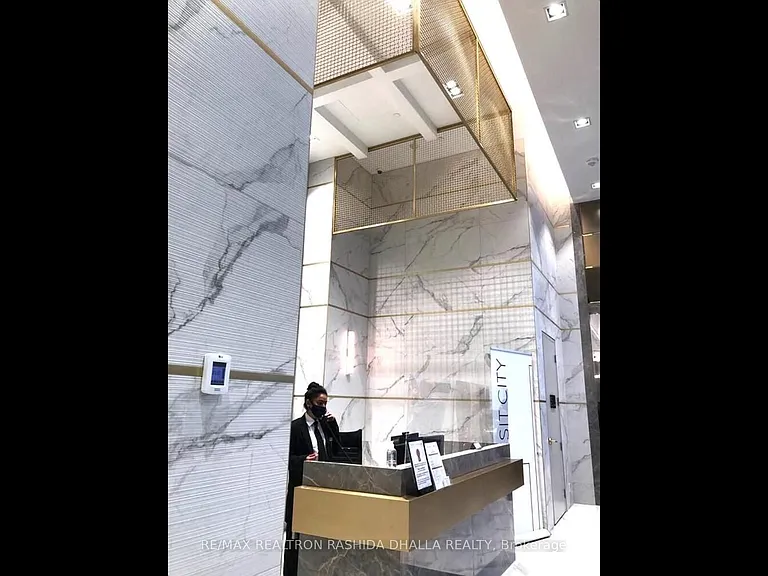 898 Portage Pkwy #1702 — Photo 30