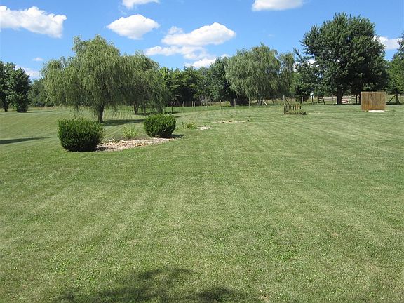 4th image of 108 Irvington Heights Ln