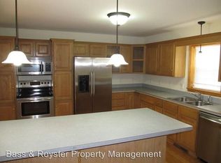 151 McFalls Rd, Asheville, NC 28805