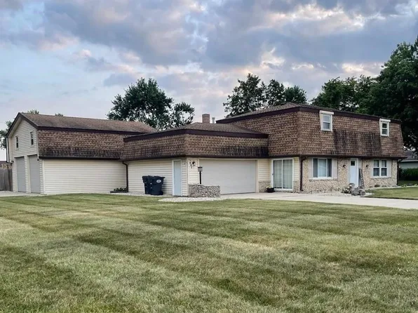 401 W Annie Dr, Muncie, IN 47303