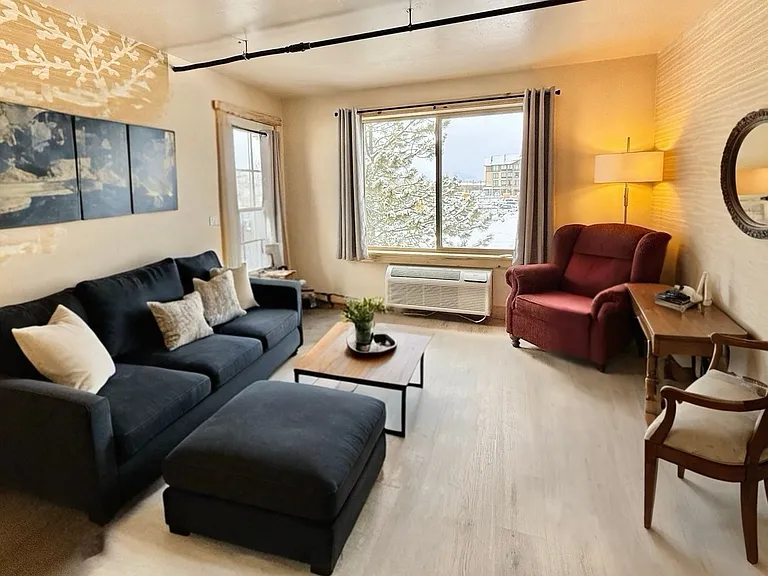 Storm Peak Apartments — Photo 42