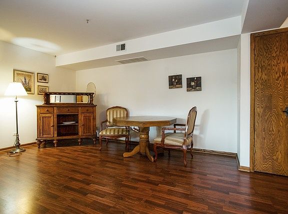 5th image of 120 S Spruce Ave APT 108