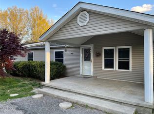 9019 Lake Shore Ln, Nashville, IL 62263