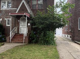 89-09 215 Street, Queens Village, NY