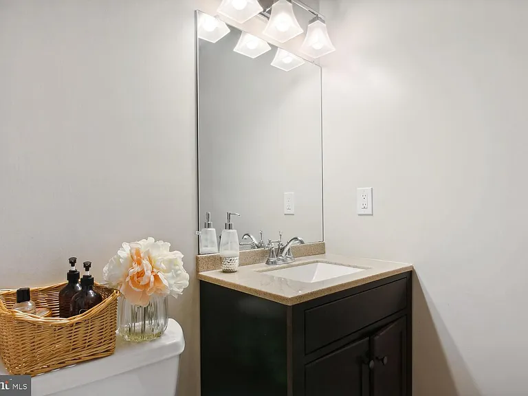 6301 Fenestra Ct #139C — Photo 15