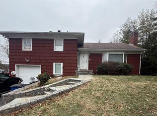 31 E Vincent Street, Elmsford, NY 10523