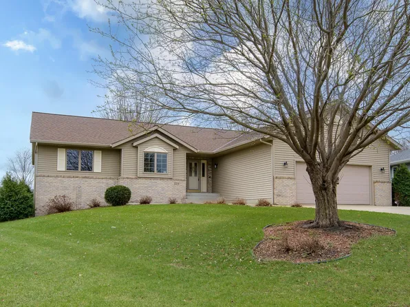 124 7th St NE, Melrose, MN 56352